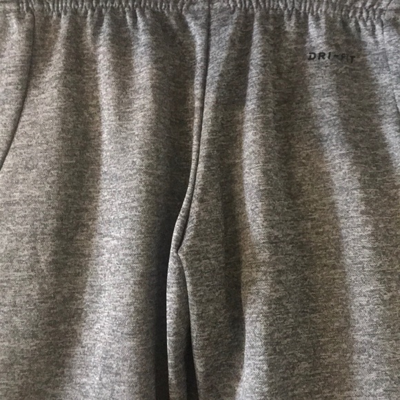Nike Boys 4-7 Therma-Fit Fleece Pants - Picture 3 of 3